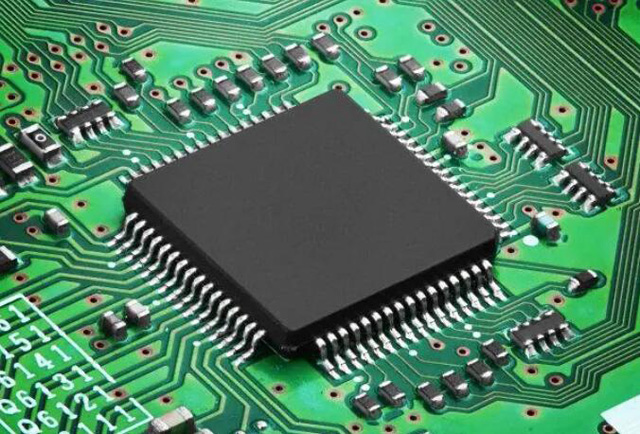 長期收購 [ST] 微控制器芯片： 收購汽車 MCU、入門級 MCU、無線 MCU